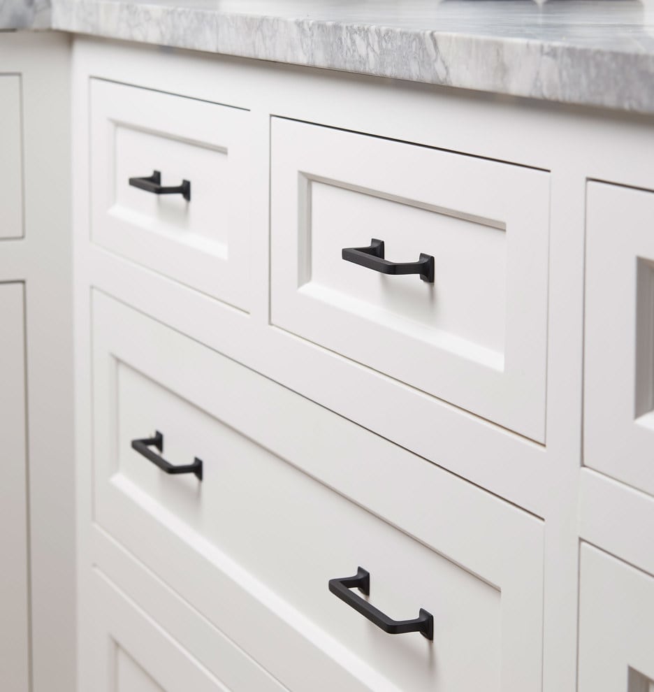 Cabinet Pulls and Knobs